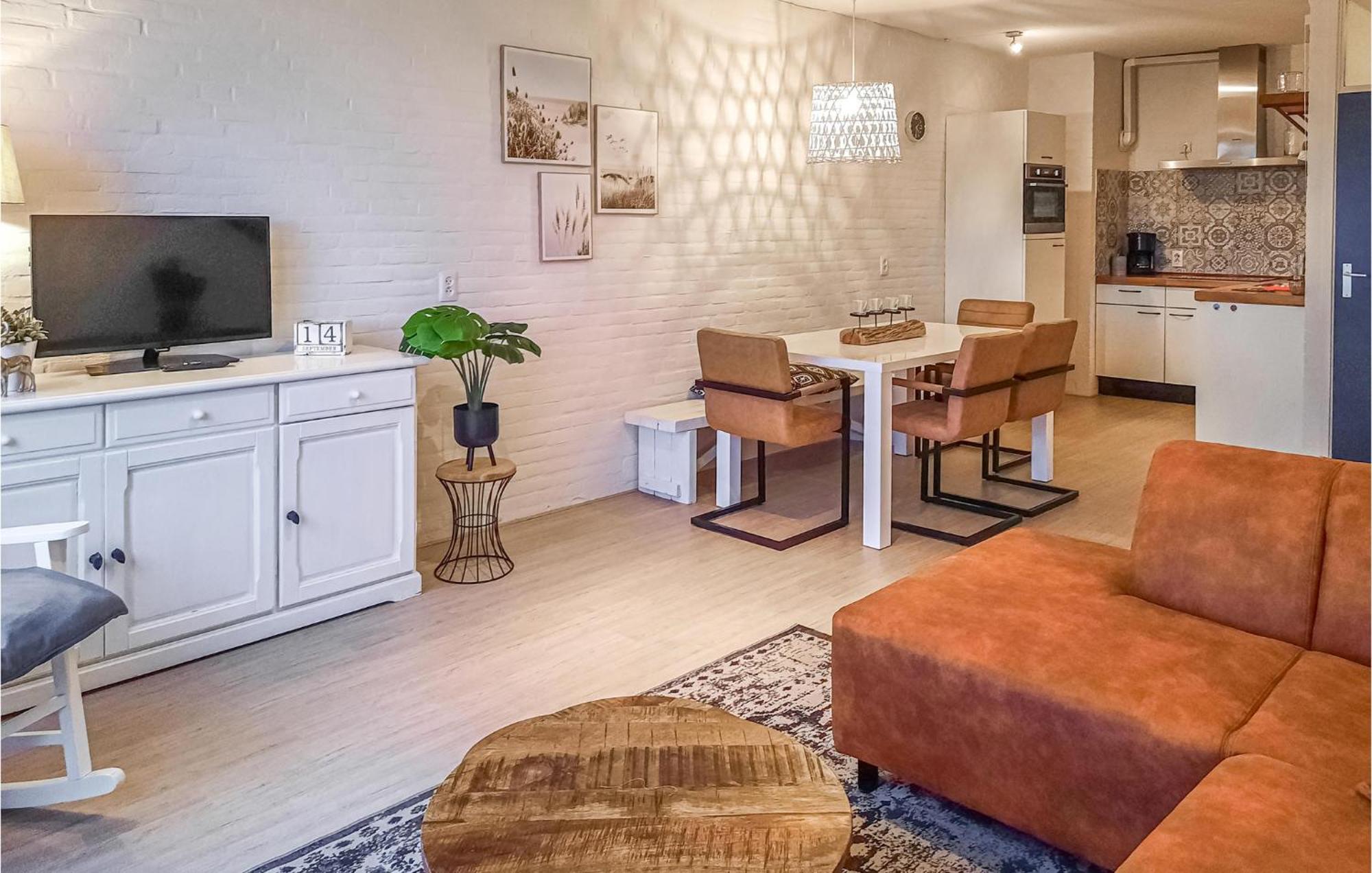 Stunning Home In Bruinisse With Kitchen 外观 照片